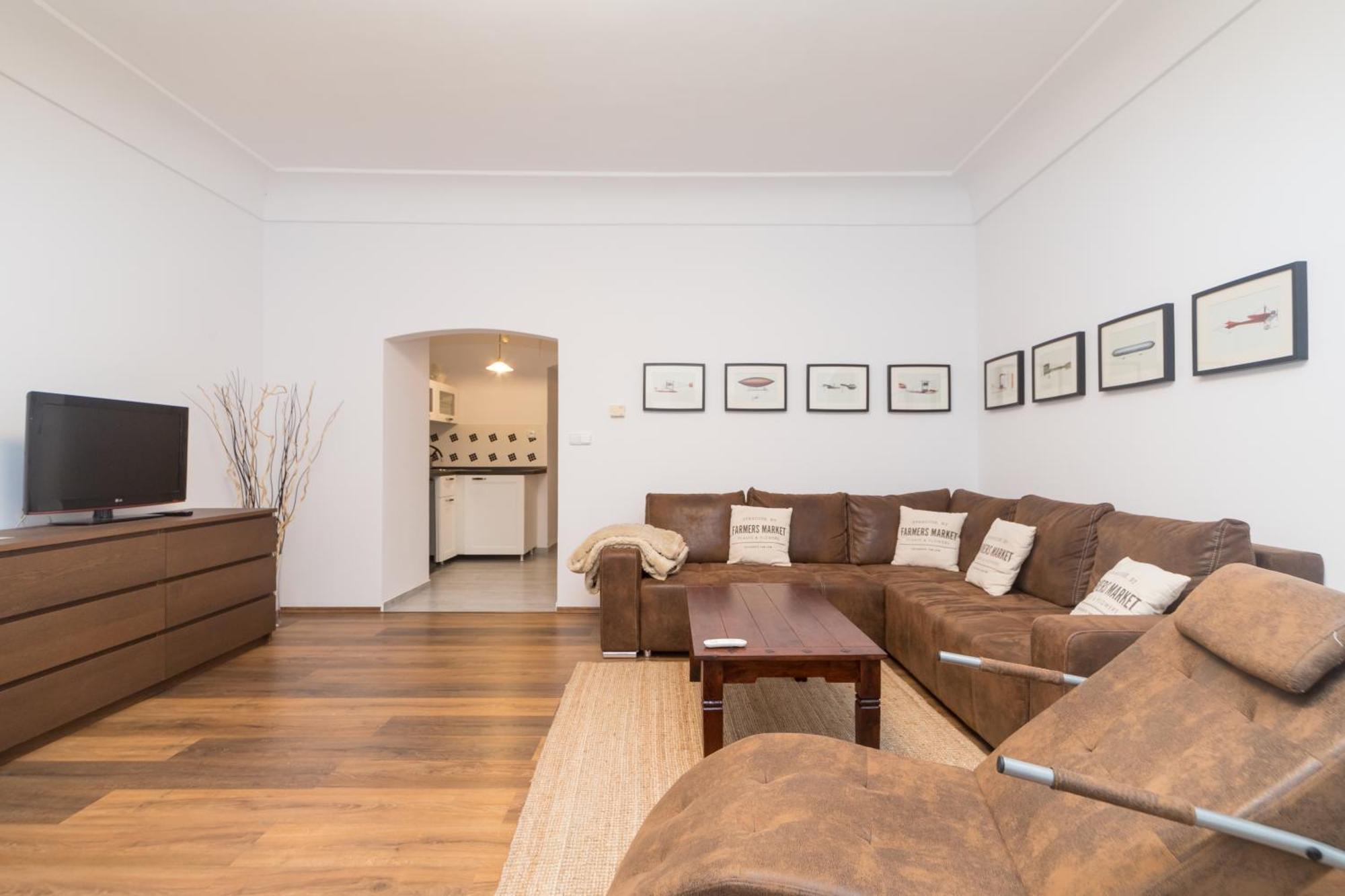 Budyne Apartment Ii. Budyne nad Ohri Zewnętrze zdjęcie