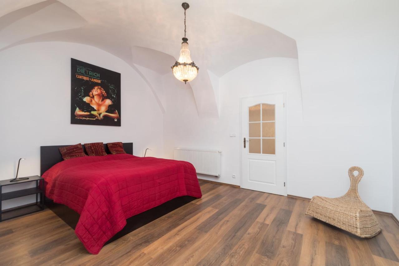 Budyne Apartment Ii. Budyne nad Ohri Zewnętrze zdjęcie