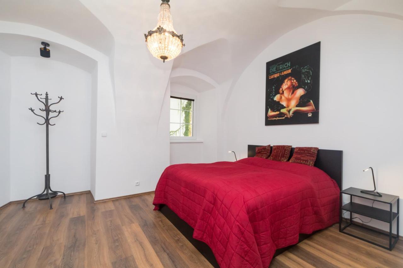 Budyne Apartment Ii. Budyne nad Ohri Zewnętrze zdjęcie